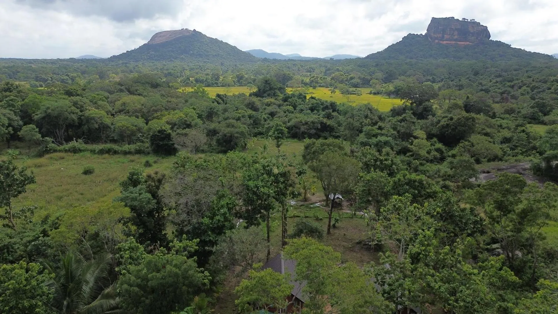 Sigiri Saat Cabana Sigiriya 0*,